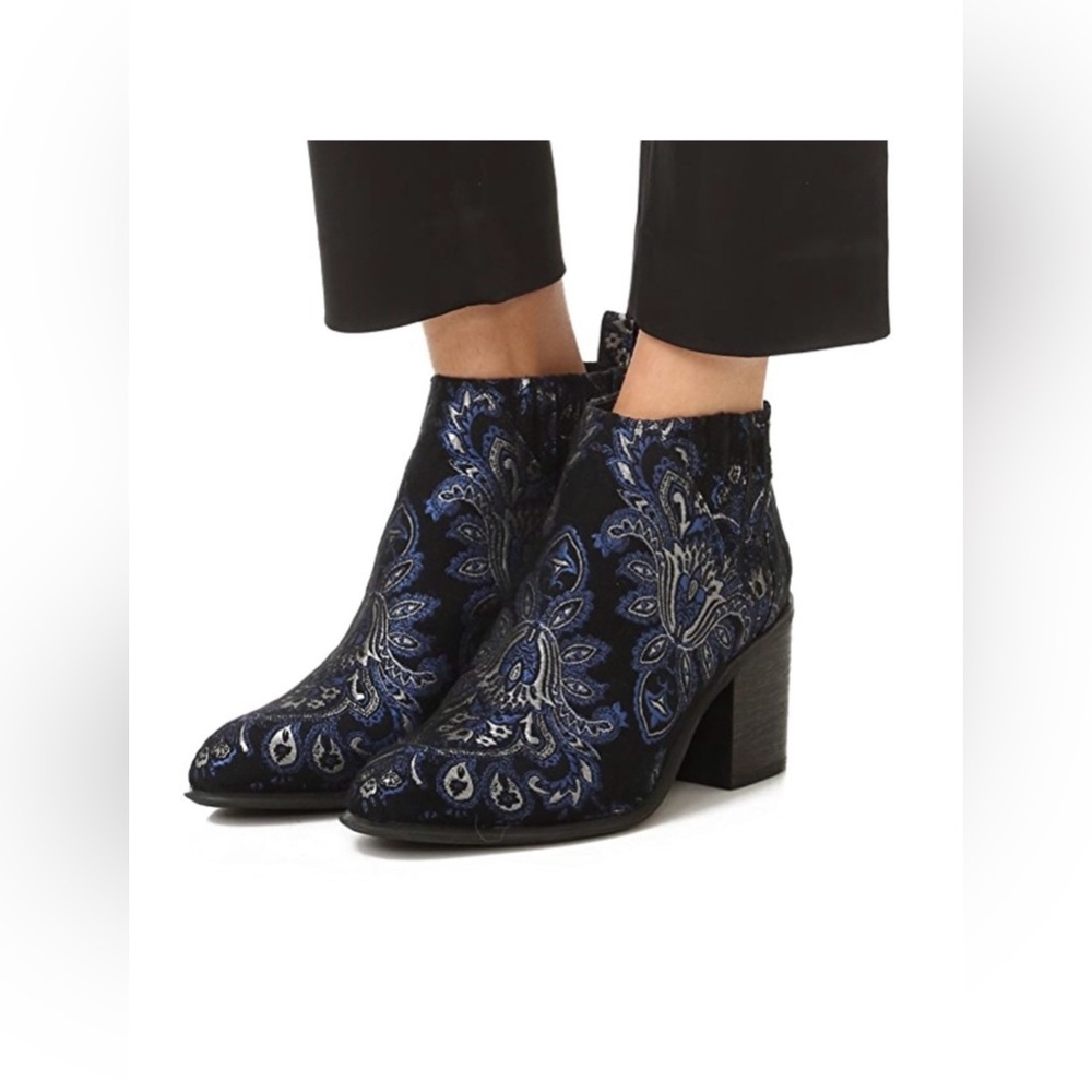 Jeffrey Campbell Viggo Blue Brocade Ankle Booties Size 6